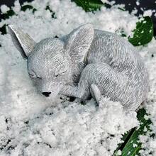 1 Peça, Estátua Adorável de Cachorro Chihuahua - Escultura de Resina Rústica para Decoração de Jardim, Gramado e Pátio | Presente Perfeito de Lembrança de Animal de Estimação para o Dia dos Pais, Natal, Ação de Graças, Páscoa | Sem Necessidade de Baterias | Pose de Sono Realista com Textura de Pelo Detalhada