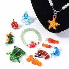 Set de 5 piezas de colgantes de vidrio hechos a mano con formas de verduras y frutas, con estilos múltiples que incluyen sandía y calabaza, accesorios de decoración casual y bonita apropiados para hacer pulseras, collares, aretes y joyería - Multicolor - Ver 7