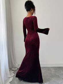 女士优雅高端酒红色垂褶领长袖褶皱修身鱼尾天鹅绒烧花长裙，性感贴身，适合宴会、派对、正式场合、新年、春节、情人节、约会等场合。 - 酒紅色 - 查看 5