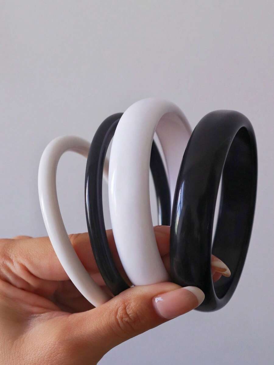 Bộ 4 vòng tay cổ điển thanh lịch, thiết kế tối giản thời trang, phù hợp để đeo hàng ngày, trang sức thời trang nữ, acrylic, phù hợp cho các dịp hàng ngày và tiệc tùng quanh năm - Đen và trắng - Xem 1