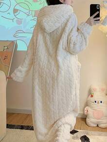 1pc Women's Comfortable Coral Fleece Hooded Robe - Warm & Soft Loungewear With Pockets, Machine Washable - Warm Home Decor For Autumn/Winter