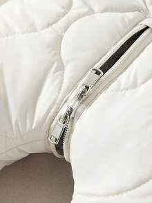 女婴连体衣，加厚保暖连帽连体衣，适合秋冬季穿着