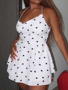 Tyla Gomez 优雅甜美心形印花性感露背交叉带设计多层下摆腰部抽绳连体裤 - 黑與白 - 查看 3