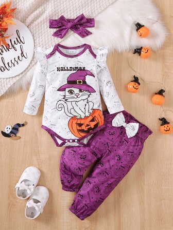 3pcs/Set Baby Girls' Casual Cute Halloween Outfit: Purple Magic Kitty & Pumpkin Print Long Sleeve Romper, Purple Magic Kitty & Pumpkin Print Pants, Hooded Hat, Outdoor Candy Romper Set, Spring/Autumn 2025 New Arrival