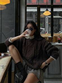 Senya 女士纯色圆领扭结针织宽松毛衣，简约复古针织上衣，适合毕业季和返校季，秋冬季 - 咖啡棕 - 查看 1