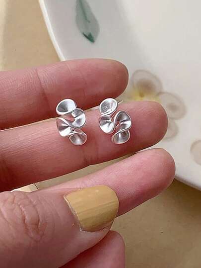 BALMORA A Pair Of Sterling 925 Silver Fashionable Elegant Lotus Flower Ear Studs For Women Daily Wearing Party Jewelry Gift Accessories