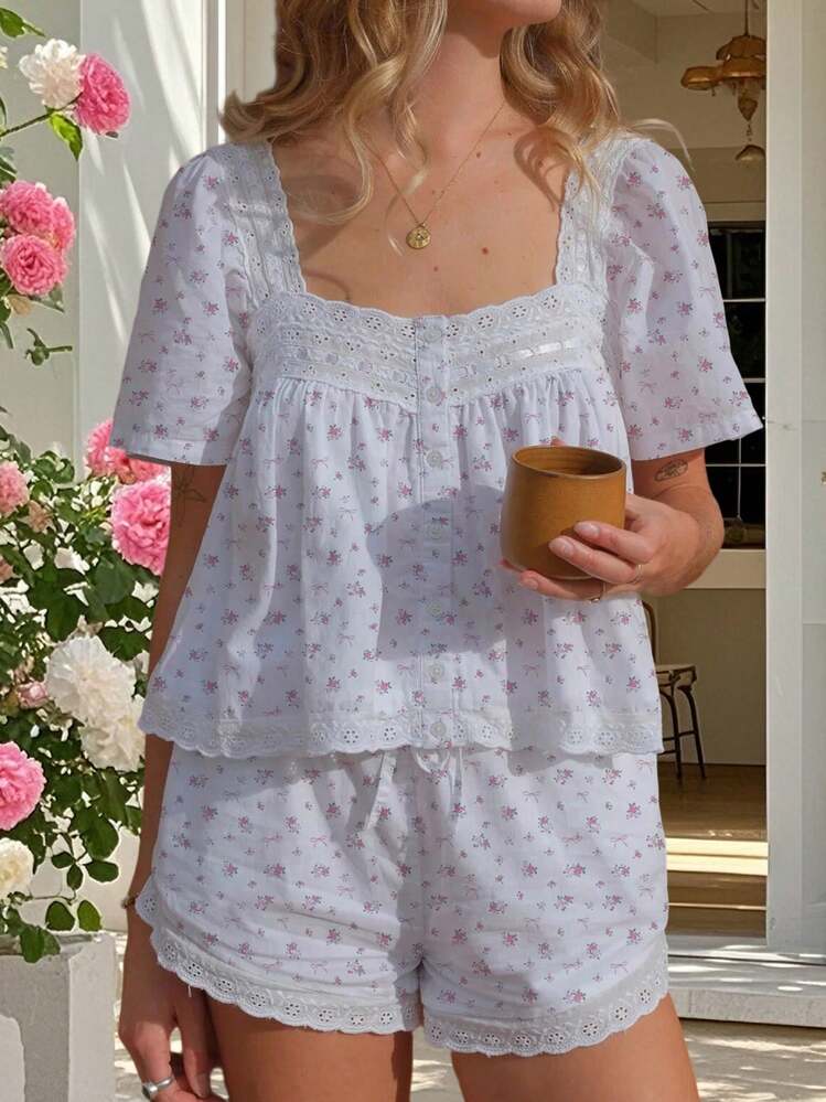 Conjunto de pijama floral de 2 piezas para mujer, con ribete de encaje, manga corta, top abotonado y pantalones cortos con cintura elástica, ropa de dormir informal. - Rojo - Añade 1