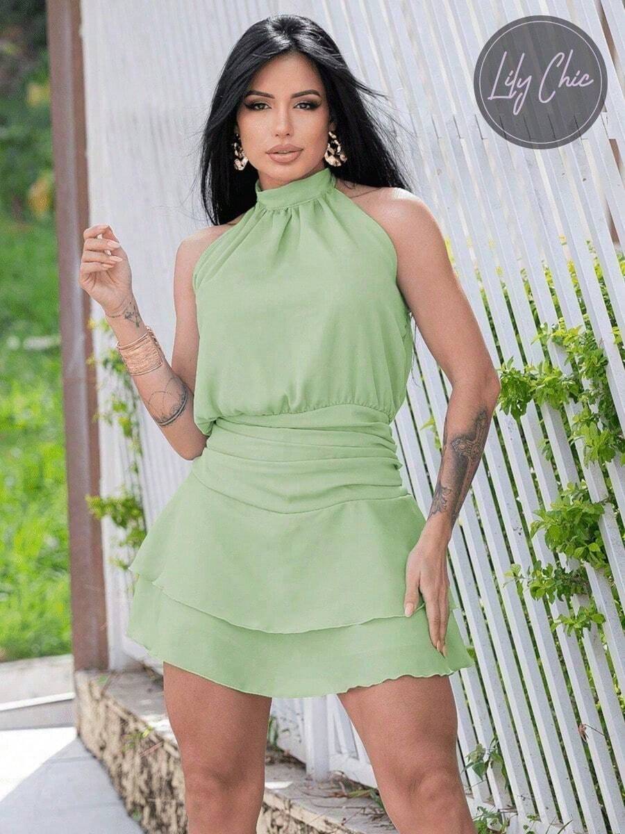 Crepe Silk Jumpsuit Dress With High Neckline And Ruffled Layers | Summer, Fashion, Elegant - 淺綠色 - 查看 1