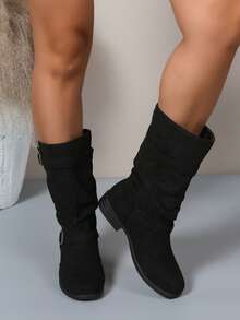 2025 Autunno/Inverno Nuovi stivali con tacco impilato plissettato per donna, stile western con punta affusolata, tacco largo vintage nero, stivali al polpaccio, adatti per feste