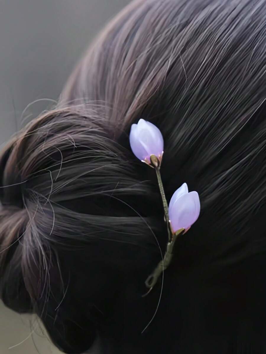 1个复古莲花四叶草U型发夹，金属材质，白色、红色、粉色、紫色、黄色可选，可爱花束造型，优雅仙女发带发梳，精致少女发饰，红色委陵菜花装饰，适合春、夏、秋、冬四季佩戴，不易褪色，长17.9厘米，酷炫夹子，不伤头皮，新年、发饰、发饰、头饰、情人节饰品、女士发饰