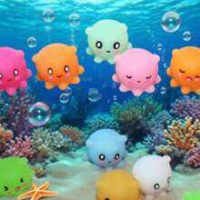 Juguete apretable de mini familia de pulpos de alta calidad, suave y esponjoso, de serie TPR, color y estilo aleatorios enviados