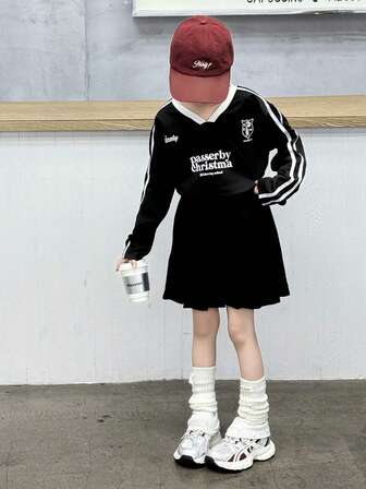 Tween Girl 字母图案撞色侧缝运动衫和百褶裙套装