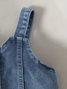 女童春秋两件套：牛仔背带裙 + 长袖衬衫，女童时尚装扮，户外日常穿着，开学季