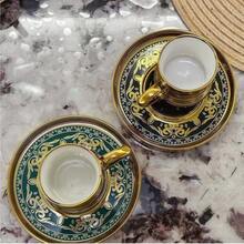 1/6件套阿拉伯风格金色陶瓷咖啡杯碟套装，容量90毫升/3.04盎司，奢华金边，适用于卡布奇诺、拿铁、摩卡、双份浓缩咖啡，优雅的家居装饰，适用于办公室和厨房，是圣诞节、情人节、毕业典礼、秋冬季节的理想礼物，男女皆宜，也是圣诞家居装饰的完美之选。