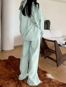 Damen Lässig Mode Herbst/Winter Neu Perlenknopf einfarbig Stehkragen Langarm Hemd kombiniert mit vielseitiger Weite Hose Set, geeignet für Ausflüge, Arbeit, Veranstaltungen, elegante und stilvolle Pendlerkleidung, eine ideale Wahl für Damen Herbstbekleidung, Halloween Kostüme, Berufskleidung, Hochzeitsgast Kleider, Damen Hemden mit Knopfleiste und Damen Weite Hosen. - hellgrün - Übersicht 4