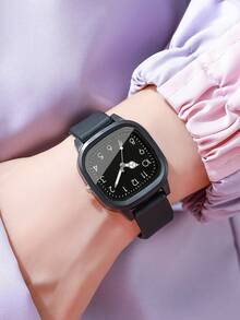 1 件女士硅胶石英表，时尚简约方形表盘，经典腕表（1 件/套），不含表盒