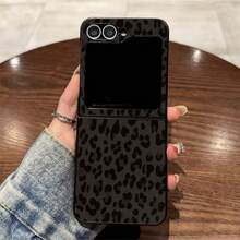 PC Folding Case, PU Anti-Leather Outer Layer Phone Case With Leopard, Tiger, Zebra Print Design Compatible With Sam Galaxy Z Flip Fold 3 4 5 6 Fold Case Design For Moto Razr 40 50 60 Ultra Cute Phone Case - 豹3 - 查看 3