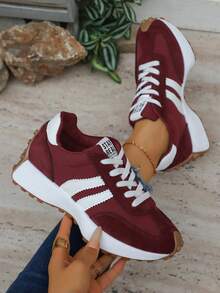 أحذية رياضية مريحة للنساء مع ربطة - أحذية كاجوال خفيفة الوزن متعددة الوظائف، نعل مطاطي مانع للانزلاق، مناسبة لجميع الفصول - عنابي اللون - مشاهدة 2