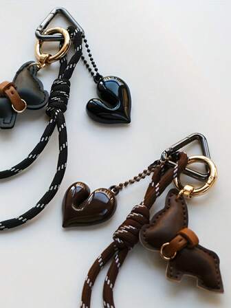 时尚心形法国斗牛犬钥匙扣，精致同色小狗背包挂件，情侣挂件，复古挂件，三角形弹簧扣设计，适用于汽车钥匙、包包装饰、服装配饰，节日或女性礼物首选，钥匙扣包包配件，包包挂件，包包链，包包挂饰，包包装饰钥匙扣