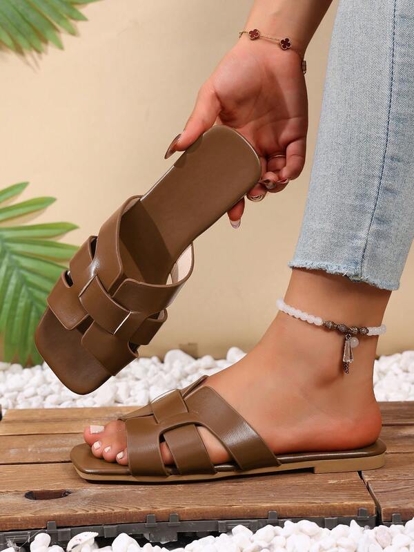 2025 Summer New Brown PU Criss-Cross Slip-On Flat Square Toe Sandals, Comfortable & Versatile Women's Slippers, Suitable For Valentine's Day, Beach Party, Travel