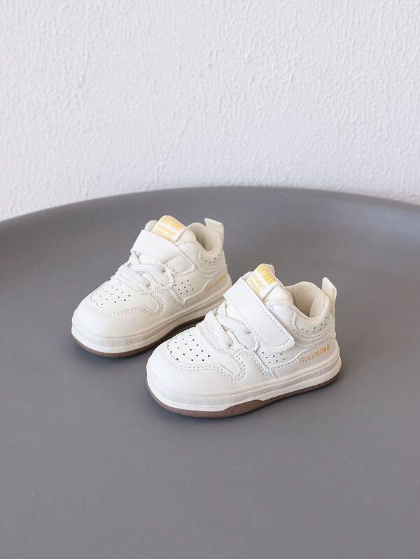 1 par de zapatos para niños con decoración de letras, material, cómodos, diseño de corte bajo con combinación de cordones, estilo plano, zapatos deportivos casuales adecuados para juego diario, escuela y otras ocasiones