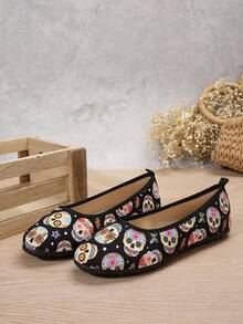 New Plus Size Women Comfortable Simple Round Toe Flat Casual Slip-On Shoes, Fashion Outdoor Wear For Autumn/Winter