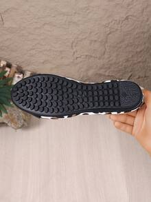 1 par de zapatos planos de moda para mujer, zapatos planos elegantes con lazo en unicolor y patchwork de bloques de color, zapatos planos casuales de punta redonda en color negro, cómodos y transpirables, tipo ballet slip-on, adecuados para uso diario en todas las estaciones