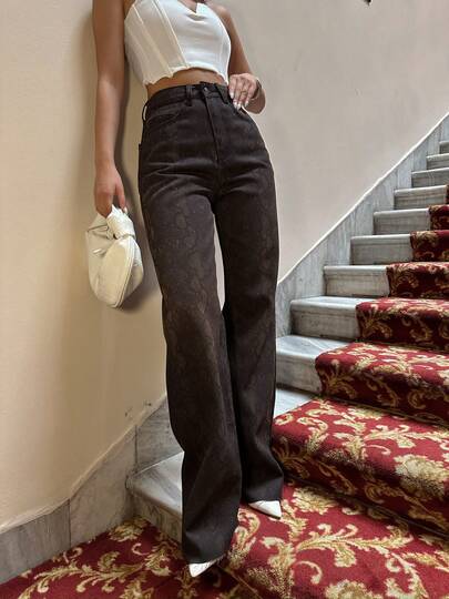 SQUALO Calça jeans feminina azul lavada, rasgada e com efeito desgastado, estilo street