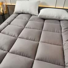 厚度1.18-1.95英寸，超柔软亲肤床垫，透气蓬松，适用于榻榻米、宿舍和露营——四季通用防滑设计，底部防滑