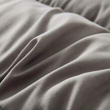 厚度1.18-1.95英寸，超柔软亲肤床垫，透气蓬松，适用于榻榻米、宿舍和露营——四季通用防滑设计，底部防滑