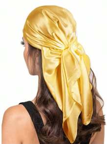 1条纯色缎面90*90厘米方形方巾，时尚简约设计，适合通勤、约会、外出、音乐节等场合，涤纶面料，可用于连衣裙等。 - 紅色 - 查看 24