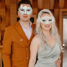 情侣面具 - 罗马希腊男士面具和威尼斯金属女士面具，适合狂欢节和万圣节 - 白色 - 查看 4