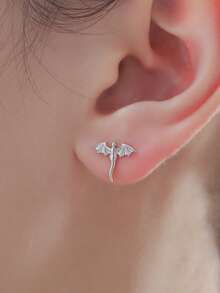 1 件 925 纯银小龙平背耳环 | 龙平背唇钉 | 小耳钉 | 叠戴耳环 | 锦鲤耳环 | 925 纯银首饰 | 适合女性日常佩戴 | 单件出售（非一对）