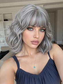 12英寸亚麻棕色短款波浪卷假发，耐热合成假发，带刘海，适合日常佩戴、派对和角色扮演 - 灰色 - 查看 11