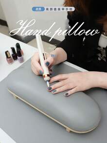 1 pieza Reposabrazos para uñas - Almohada de mano cómoda, almohada de mano de cuero resistente a la suciedad de escritorio para salón de uñas, adecuada para manicura, accesorio de cuidado de uñas sin olor para uso en salón o en casa, almohada para uñas de moda | Base dorada, accesorio para uñas