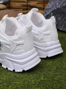 Boys And Girls Breathable Mesh White Sneakers, Elastic Slip-On Sports Shoes For Older Kids, All-Season Casual Running Shoes For Students - White - View 9