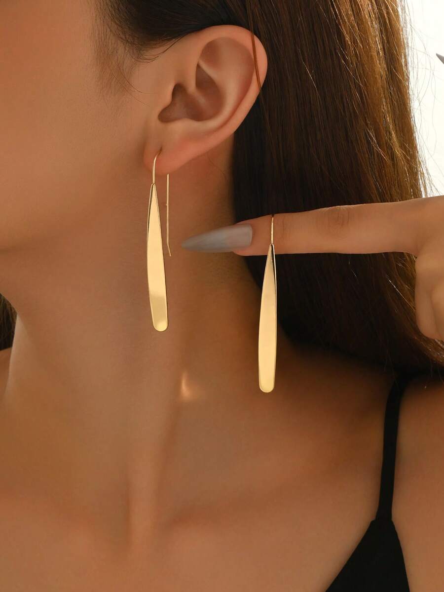 1 Pair Elegant Minimalist Gold-Tone Earrings, Versatile For Daily Wear, Gifts, Parties, And Occasions