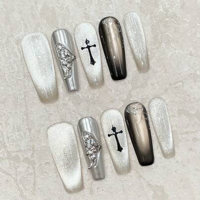 10片装Y2K蝴蝶翅膀美甲装饰套装，包含金属猫眼、水钻、蜘蛛网图案，可重复使用，适合派对、音乐会等场合，轻盈奢华，手工制作的按压式美甲贴片。