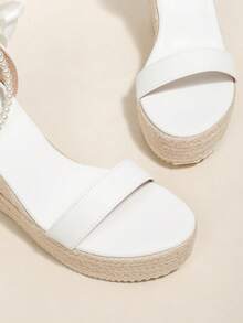 Sandalias de plataforma y cuña para mujer, estilo coreano de verano, versátiles, con suela gruesa, tacón súper alto y tejido de paja - Blanco - Ver 7