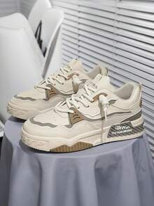 Men's Minimalist Low-Top Skateboard Shoes, Comfortable Non-Slip Casual Thick Sole Plus Size Sneakers 2000s Style Valentine's Day Ideas