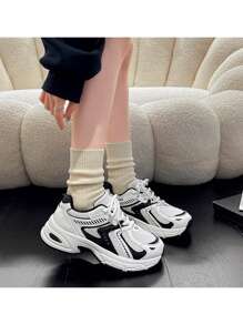 New Women's Casual Sneakers, Chunky Sneakers, Couple Shoes, Suitable For All Seasons - Black and White - View 5
