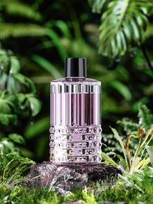 جهاز نشر العطور الكهربائي، متوفر ب- 6 خيارات من العطور. هذا الرابط يشمل: الخيار 1 (زجاجة عطر واحدة)، الخيار 2 (زجاجتي عطر)، الخيار 3 (جهاز نشر العطور + زجاجتي عطر). يُطلق على المنتج أيضًا جهاز نشر العطور التلقائي أو آلة رش العطور. إنه جهاز رش مستطيل أبيض، يمكن وضعه في غرفة المعيشة أو غرفة النوم أو المكتب أو المكتبة.