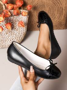 1 par de zapatos planos de moda para mujer, zapatos planos elegantes con lazo en color block y parche, zapatos planos redondos casuales de color negro, transpirables y cómodos, tipo ballet slip-on, adecuados para uso diario en todas las estaciones