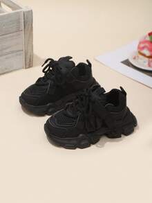 1 Pair Kids Sports Shoes, New Spring/Autumn Casual Mesh Breathable Black Sneakers For Boys & Girls, Soft Sole - Black - View 1
