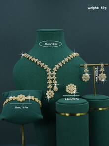 Juego de 5 piezas de accesorios nupciales de estilo real con baño de oro de 18K, con circonita cúbica blanca engastada a mano, que incluye collar, pulsera, aretes y anillo, adecuado para uso diario y bodas, regalo de aniversario de boda