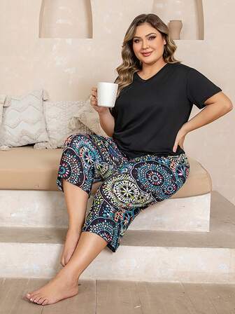 Plus Size Women 2pcs Short Sleeve Pajama Set, Purple Heart Pattern