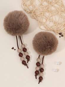 2 Stücke braune flauschige Haarclips für Mädchen, süße Pom-Pom Alligatorclips mit perlenbesetzten Quasten, bezaubernde Flauschbälle als Mädchen Haarclips für den Alltag, weiche Barrettes, einfache Haarspangen, Kinderzubehör für die Haare