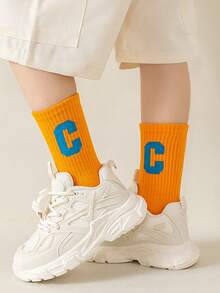 5 pares de calcetines hasta el tobillo con letra C para niños, versátiles y de estilo escolar casual, nuevos, transpirables, suaves y cómodos para adolescentes y estudiantes de secundaria en otoño, y calcetines populares para niños y niñas de secundaria y preparatoria