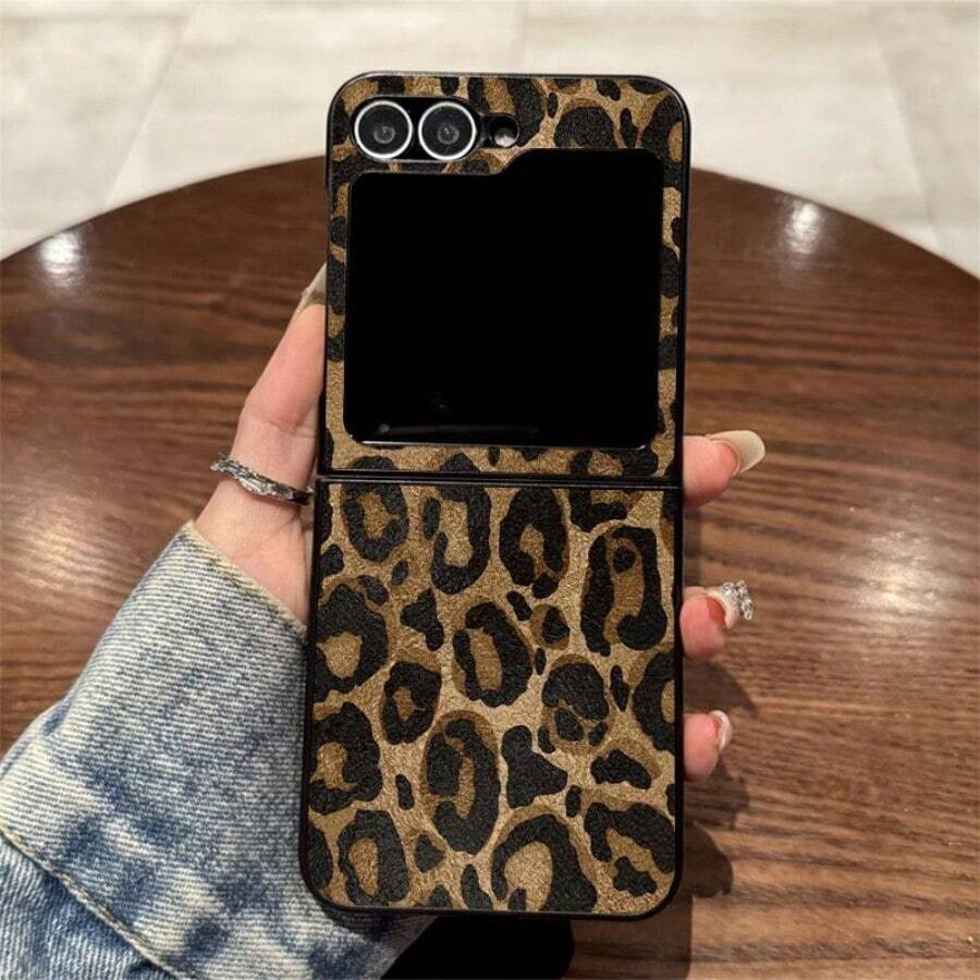 PC Folding Case, PU Anti-Leather Outer Layer Phone Case With Leopard, Tiger, Zebra Print Design Compatible With Sam Galaxy Z Flip Fold 3 4 5 6 Fold Case Design For Moto Razr 40 50 60 Ultra Cute Phone Case - 豹3 - 查看 1