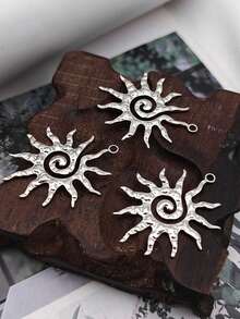 2/5/6pcs Fashionable Stainless Steel Hammered Vintage Sunflower Pendant Accessories, DIY Women Necklace Jewelry Parts, Great Gift For Loved Ones And Friends - Silver - View 7